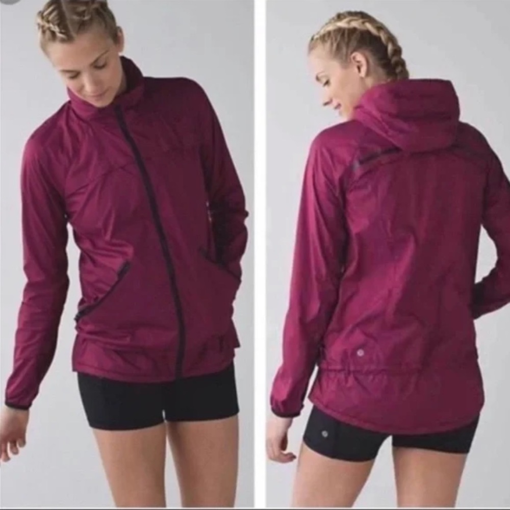 Lululemon windbreaker jacket size 6 💕💕